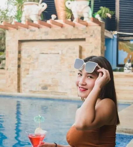Delia's * Lapu-Lapu City